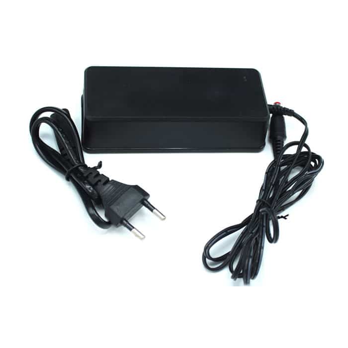 آداپتور برق لپ تاپی دن 12 ولت 5 آمپر
